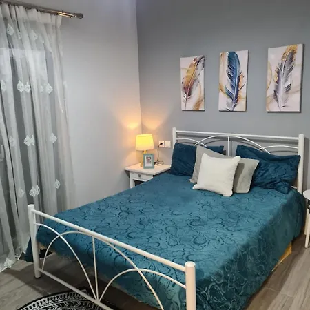 Apartament Amyrissa House *