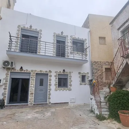 Amyrissa House